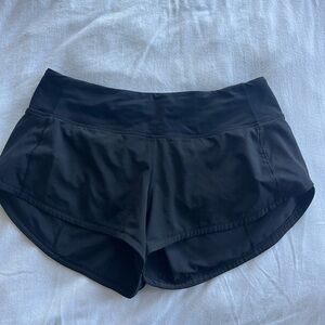 Lululemon speed up shorts 2.5”